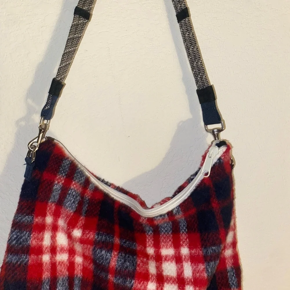 Kavu Fairview Plaid Rope Plush Shoulder Travel Bag Red and Blue Preppy Academia
